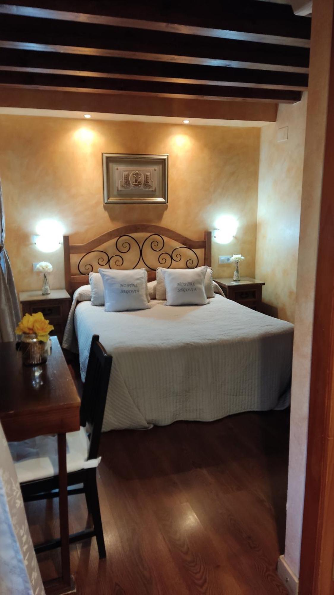 Hostal Segovia Adults Only Quarto foto